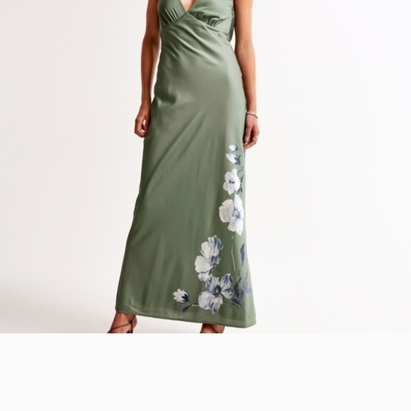 Abercrombie & Fitch Sage Green Maxi Dress with Side Floral Detail - Picture 2 of 6